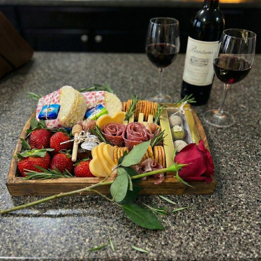Tabla de Charcutería de San Valentín para Dos - Imagen 2